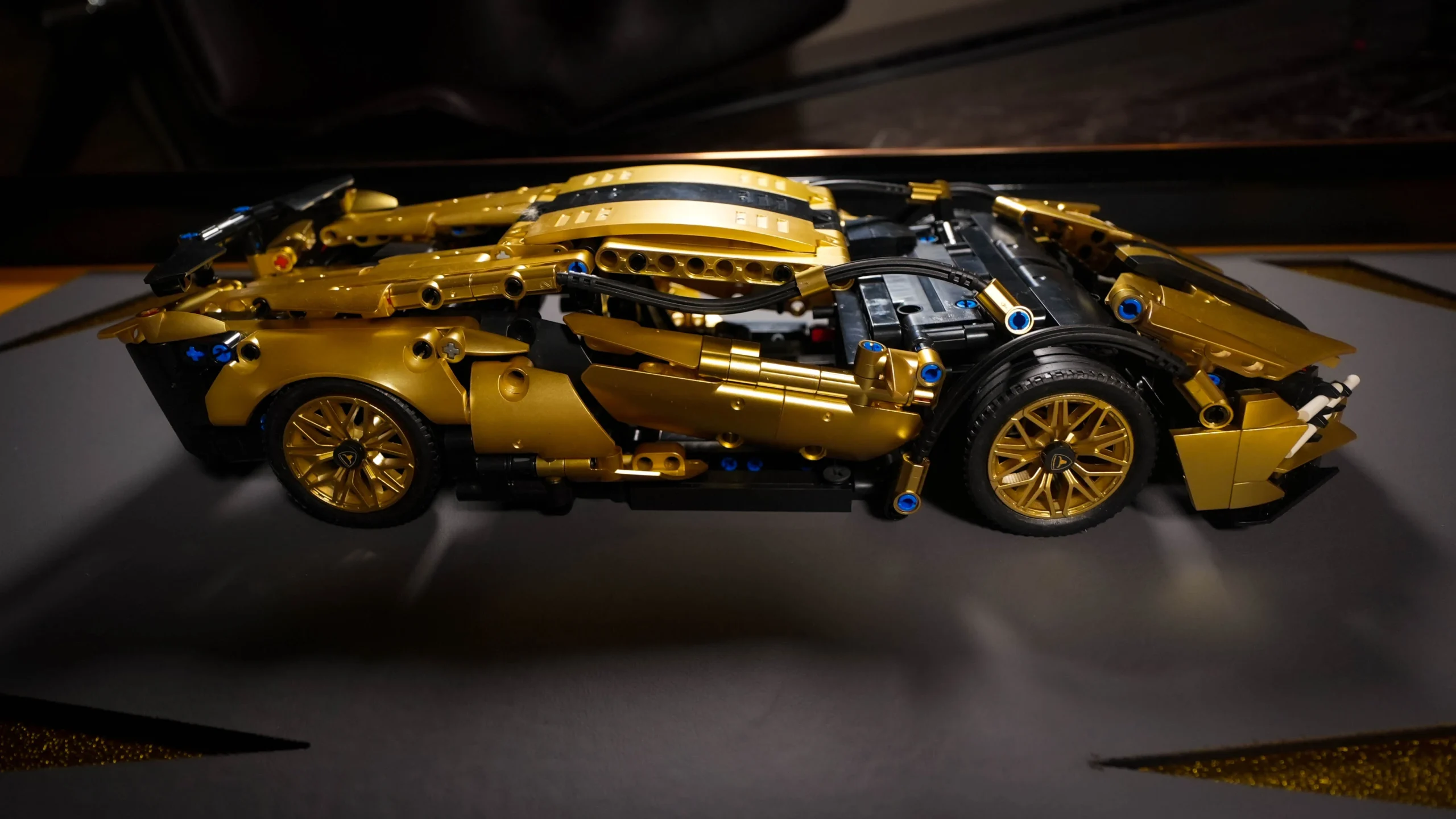 LAMBORGHINI "ESAGONO ORO" - Image 6